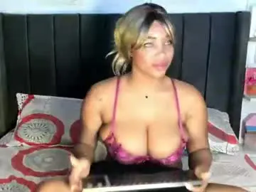 Kyliewhiteboobs  live sex cam