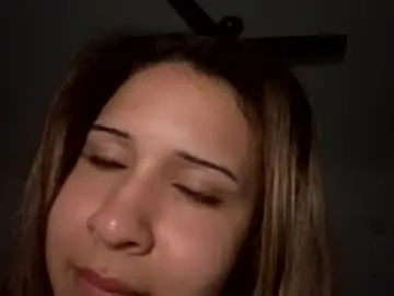 Lunaloopzz  live sex cam