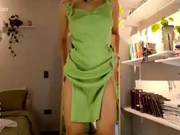 Nikol_je  live sex cam