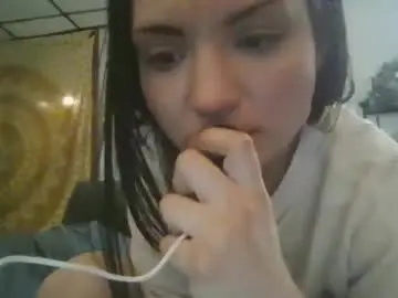 Prettypuzzy9  live sex cam