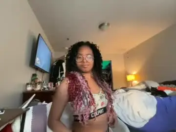 Qtbootea  live sex cam