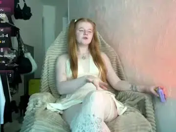 Scarletwants  live sex cam