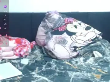 Skarlyhot  live sex cam