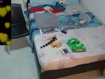 Sonialatin69  live sex cam