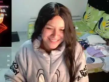 Sonialatin69  live sex cam