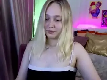 Tinashelton  live sex cam