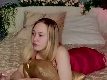 Tinashelton  live sex cam