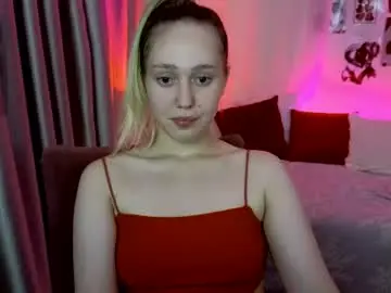 Tinashelton  live sex cam