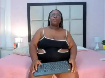 Treisyvixen  live sex cam