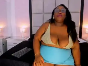 Treisyvixen  live sex cam