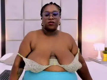 Treisyvixen  live sex cam