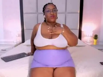 Treisyvixen  live sex cam