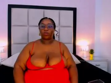 Treisyvixen  live sex cam