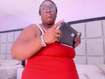 Treisyvixen  live sex cam