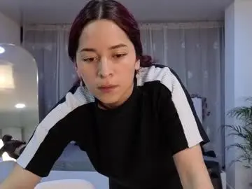 Alaia_skater  live sex cam