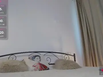 Alyxkinski  live sex cam