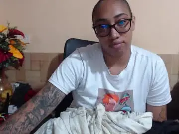 Ava_f0xy  live sex cam