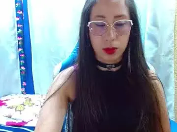 Gia_leinn  live sex cam