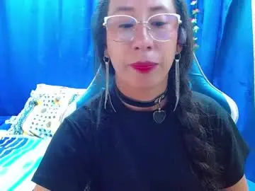 Gia_leinn  live sex cam