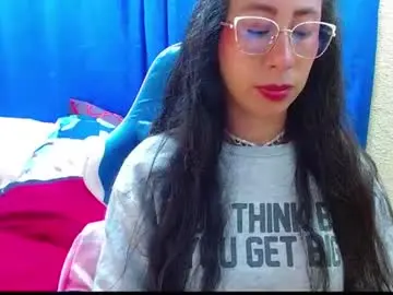 Gia_leinn  live sex cam