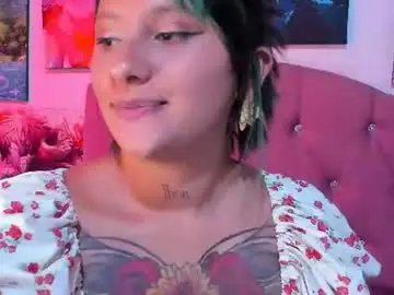 Mila_nixon01  live sex cam