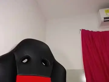 Sashabreck1  live sex cam