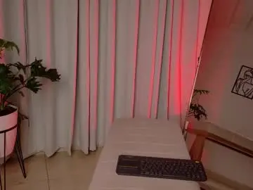 Zara_nova  live sex cam