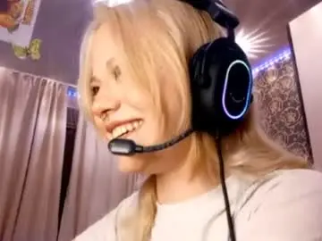 Candyceisgrigg  live sex cam