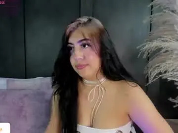 Caroline23_x  live sex cam