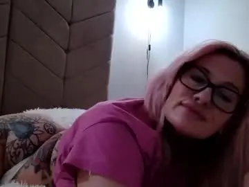 Clyde2025  live sex cam