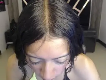 Dahyan_ch  live sex cam