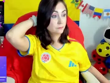 Danielahot2  live sex cam