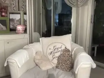 Gl1tter_barbie  live sex cam