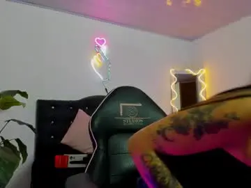 Julieta_tay1  live sex cam