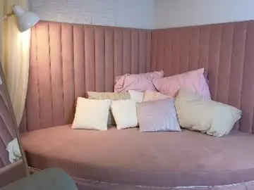 Kira_bliss_  live sex cam