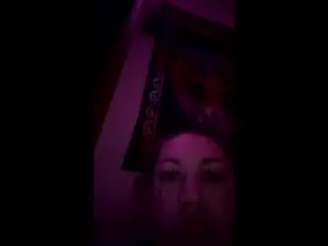 Lunastarzbby  live sex cam