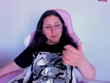 Maddyy_moon  live sex cam