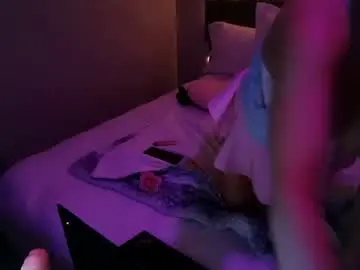 Mmmmmwah  live sex cam
