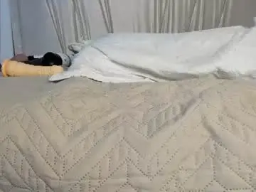 Serena_bloom_  live sex cam