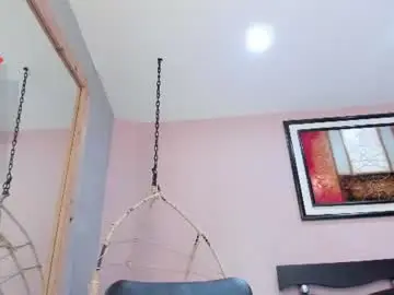 Ebbafernandez1_  live sex cam