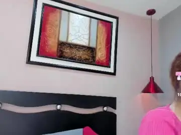 Ebbafernandez1_  live sex cam