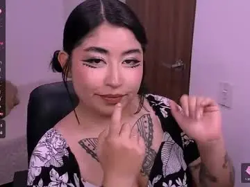 Ginmeowuwu  live sex cam