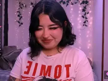 Ginmeowuwu  live sex cam