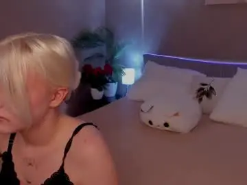 Kiki_peach  live sex cam