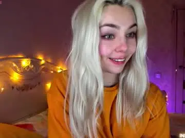 Lillimooore  live sex cam