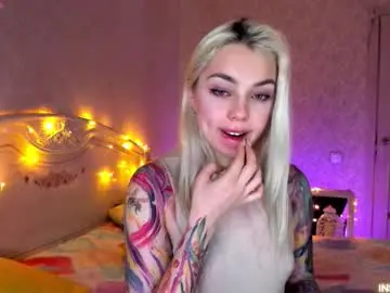 Lillimooore  live sex cam