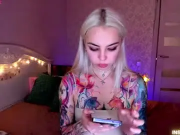 Lillimooore  live sex cam