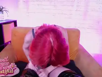Makemebeautiful  live sex cam
