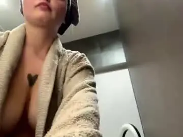 Maryannaborland  live sex cam