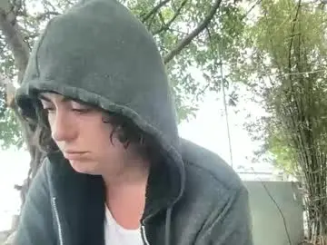 Wildhoneytease  live sex cam
